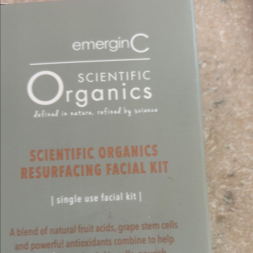 EmerginC Gray Skincare Peel Kit
